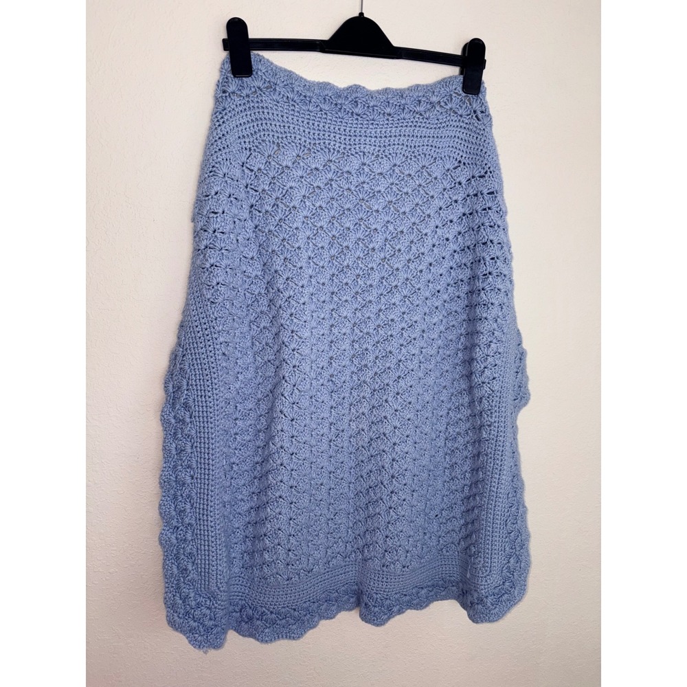 Handmade Crochet Baby Blanket 30 x 30" Blue Good Shell Stitch Scalloped Edge